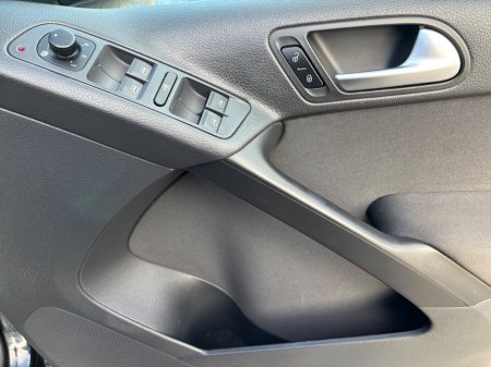 2014 Volkswagen Tiguan - thumbnail 21
