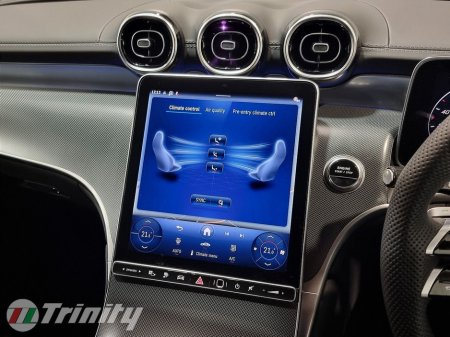 2025 Mercedes-Benz GLC Class - thumbnail 14