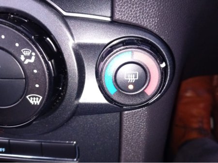 2013 Ford Fiesta - thumbnail 22