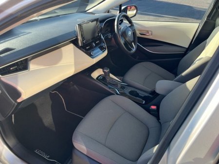 2021 Toyota Corolla - thumbnail 6