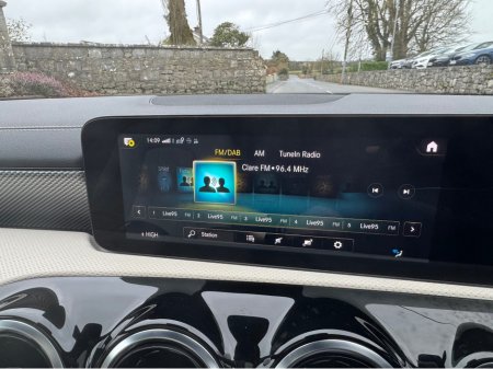 2023 Mercedes-Benz CLA Class 200d PROGRESSIVE COUPE 4DR AUTO==PAN ROOF==NIGHT PACK== €42,950 thumbnail