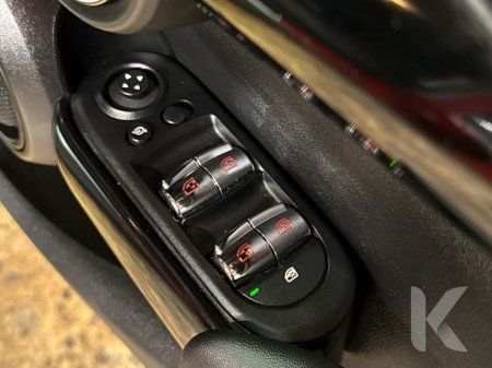 2016 MINI One - thumbnail 15