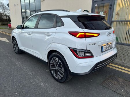 2023 Hyundai Kona - thumbnail 2