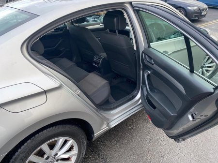 2015 Volkswagen Passat - thumbnail 6