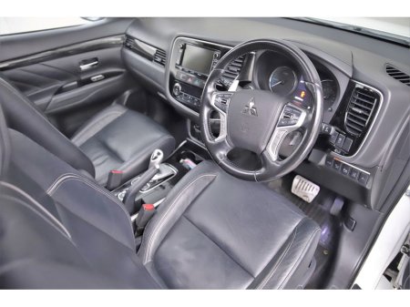 2016 Mitsubishi Outlander 2.0 PHEV 4WD 5SEATS 160BHP *LEATHER*EL.SUNROOF*360 PAN CAM* €17,490 thumbnail