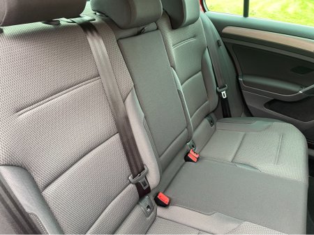 2017 Volkswagen Golf - thumbnail 22