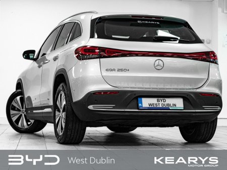 2023 Mercedes-Benz EQA - thumbnail 8