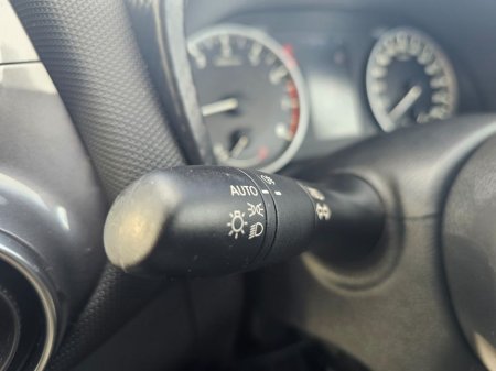 2022 Nissan Juke - thumbnail 21