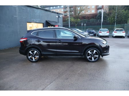 2017 Nissan Qashqai N-VISION 360 Huge Spec New Timing Belt Exceptional Condition! €13,995 thumbnail
