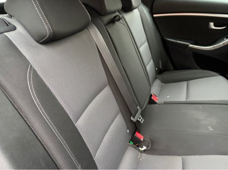 2017 Hyundai i30 SE BLUE DRIVE CRDI €9,950 thumbnail