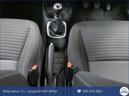 2019 Toyota Yaris Yaris Icon Tech Vvt-I Icon Tech VVT-i Start/Stop €14,950 thumbnail