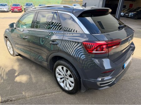 2020 Volkswagen T-Roc - thumbnail 4