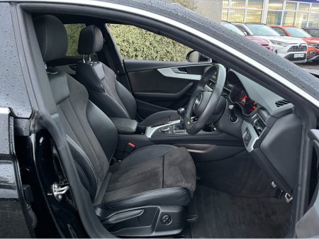 2019 Audi A5 S-LINE SPORTBACK 40 TFSI 190BHP //PANORAMIC GLASS ROOF//SAT NAV//CARPLAY//HEATED SEATS// €27,950 thumbnail