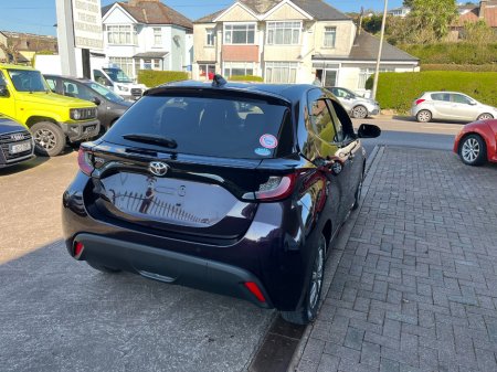 2020 Toyota Yaris - thumbnail 3