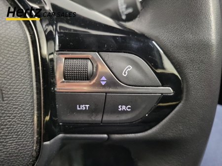 2023 Peugeot 2008 - thumbnail 25