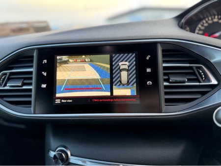 2019 Peugeot 308 - thumbnail 18