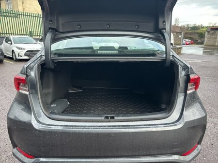 2024 Toyota Corolla LUNA SALOON 4DR AUTO €29,000 thumbnail