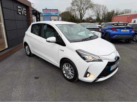 2017 Toyota Yaris Self charge Hybrid - Low Mileage - Fantastic Spec €14,750 thumbnail