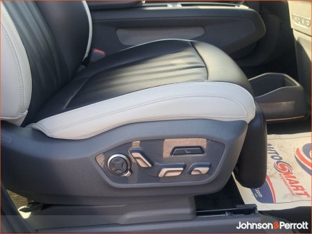 2024 Kia EV9 GT-Line AWD 7-seat €73,900 thumbnail