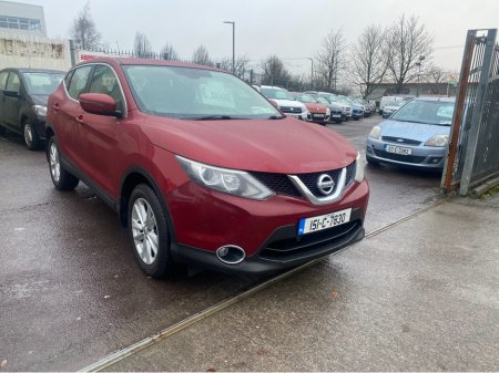 2015 Nissan Qashqai 1.5 DSL SV 4DR €8,500