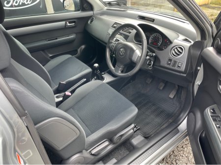 2008 Suzuki Swift - thumbnail 12