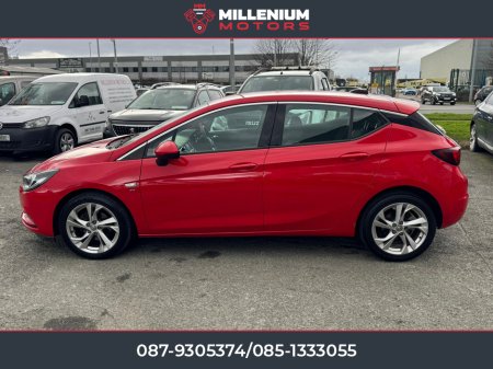 2016 Vauxhall Astra - thumbnail 5