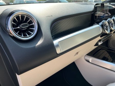 2025 Mercedes-Benz GLB - thumbnail 18