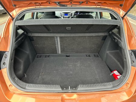 2015 Hyundai i30 CLASSIC 5DR €8,950 thumbnail