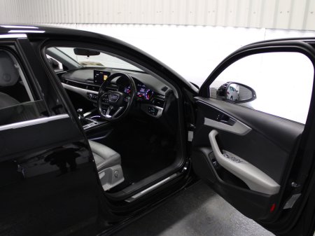 2017 Audi A4 LIMOUSINE 1.4 TFSI 150 SE ULTRA 4DR €14,950 thumbnail