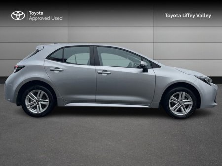 2022 Toyota Corolla LUNA H/B 4DR AUTO HYBRID €24,450 thumbnail