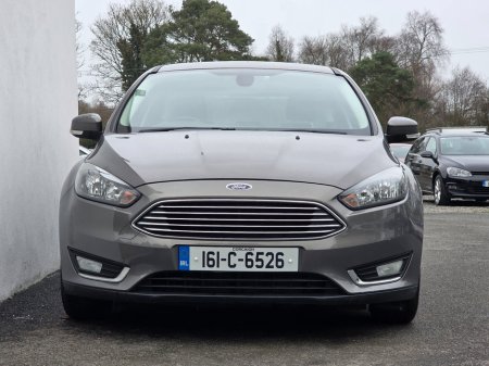 2016 Ford Focus - thumbnail 11