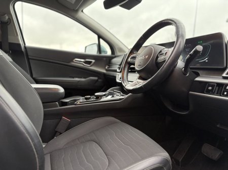 2023 Kia Sportage 1.6 K3 Plug in hybrid €35,995 thumbnail