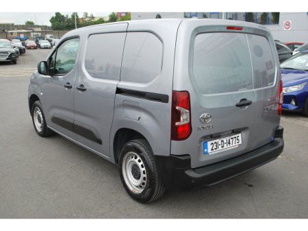 2023 Toyota Proace  €18,699