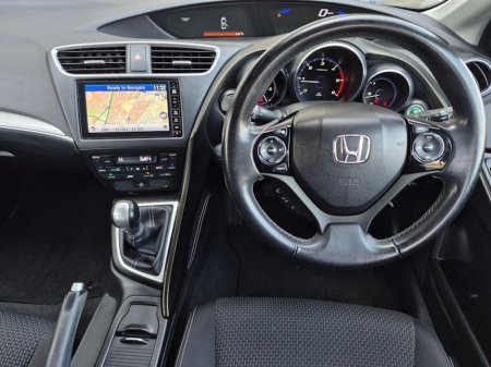 2016 Honda Civic - thumbnail 2