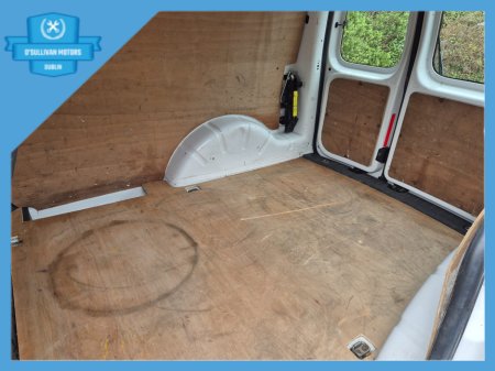 2011 Volkswagen Caddy - thumbnail 20