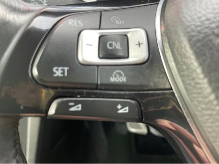 2017 Volkswagen Golf 1.6 TRENDLINE TDI 115HP 3DR €7,750 thumbnail