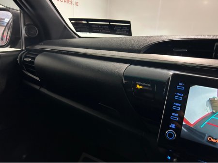 2021 Toyota Hilux - thumbnail 9