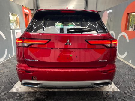 2024 Mitsubishi Outlander - photo 3