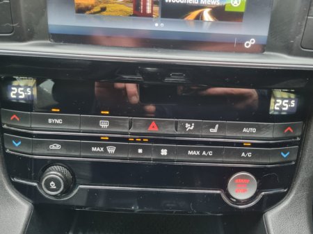 2017 Jaguar F-Pace RWD 2.0 D 163PS Prestige €10,999 thumbnail