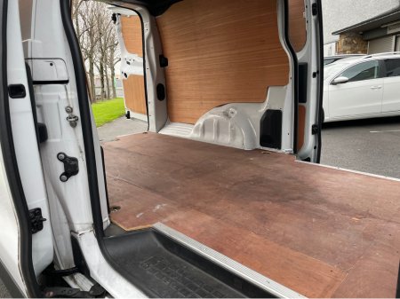 2022 Opel Vivaro PRICE EXCLUDING VAT @23% - APPLE PLAY - LOW KMS - FSH - NEW CVRT €13,780