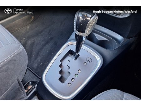 2018 Toyota Yaris - thumbnail 18