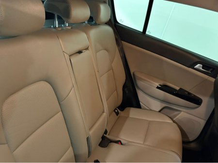 2021 Kia Sportage - thumbnail 5