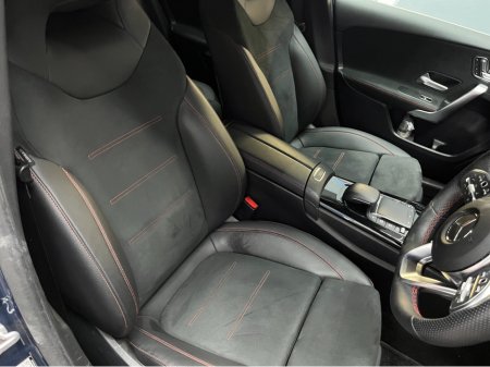 2020 Mercedes-Benz A Class 2020 MERCEDES-BENZ A200D AMG LINE 2.0 AUTOMATIC / CRUISE CONTROL / REVERSE CAMERA / ELECTRIC MEMORY & HEATED SEATS / PADDLE SHIFTERS thumbnail