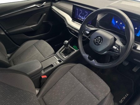 2024 Skoda Octavia 2.0TDI STYLE *5.9% APR* €90 P/W ON PCP €34,995 thumbnail