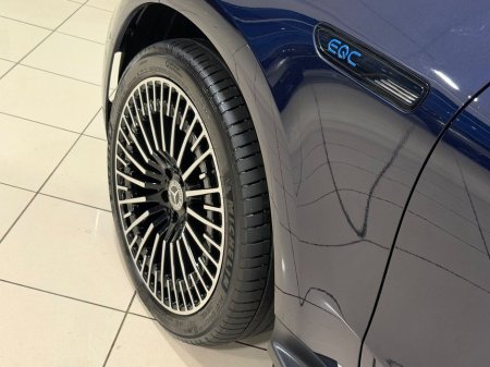 2023 Mercedes-Benz EQC - thumbnail 11
