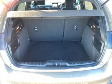 2020 Ford Focus - thumbnail 21