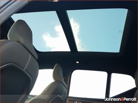 2023 Volvo XC40 BEV 231hp Ultimate (Two Year Volvo Selekt Warranty) €36,900 thumbnail