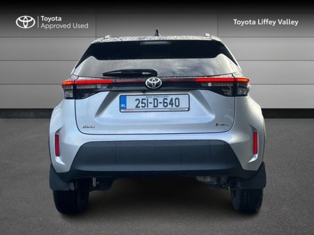 2025 Toyota Yaris Cross LUNA SPORT BI-TONE €34,750 thumbnail