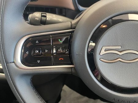 2025 Fiat 500e Icon 42KWH 3DR Auto €19,950 thumbnail