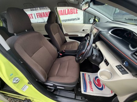 2016 Toyota Sienta  €12,500 thumbnail